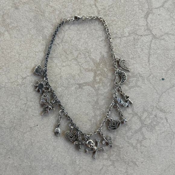 Silver charm necklace choker - Picture 5 of 6